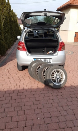 Toyota Yaris cena 7900 przebieg: 230000, rok produkcji 2008 z Łódź małe 46
